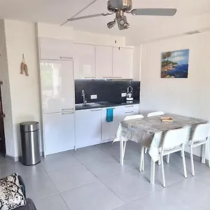 La à Appartement