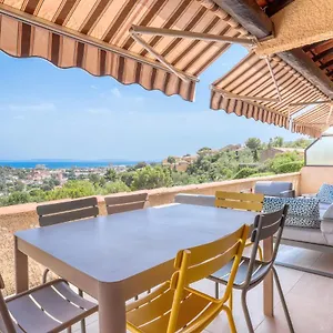 Superbe T4 -vue Mer- Confort Refait à Neuf! Appartement