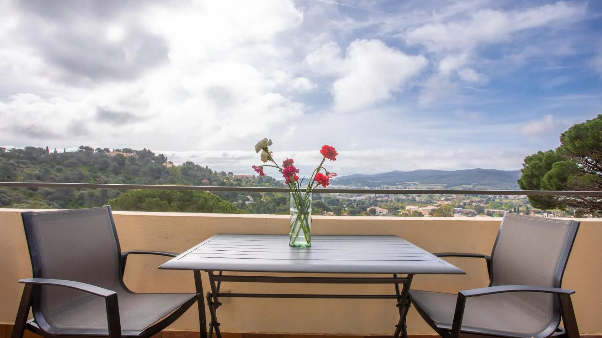 Apartment Le Mas Berliat Studio N° 10 Bormes-les-Mimosas